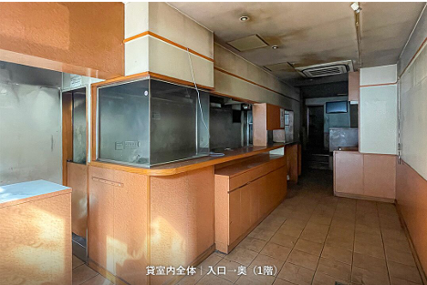 中央線神田駅より徒歩7分。元カレー店の一棟貸物件がでました。