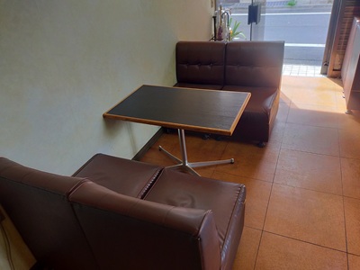 角地のカフェ居抜き物件