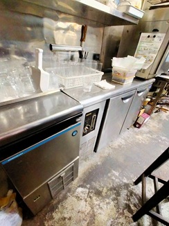 用賀駅徒歩4分の1階路面居抜き物件