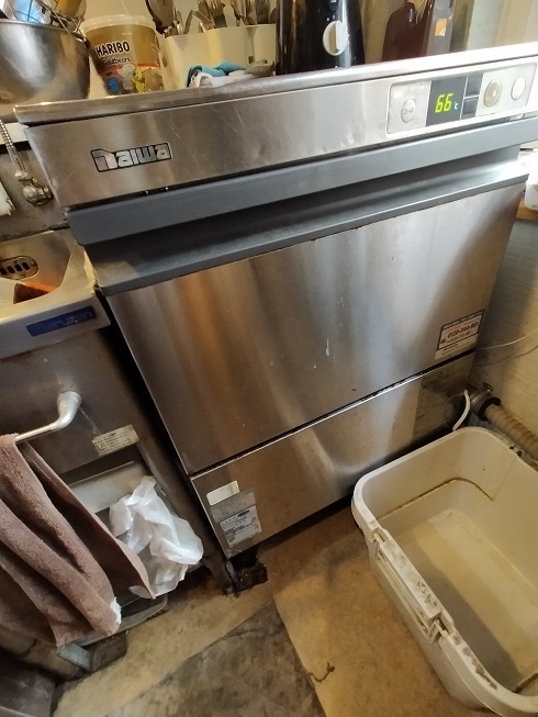 駅近く1-2階の一棟貸し店舗。