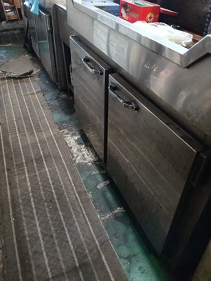 商店街の1階店舗居抜き・2階住居